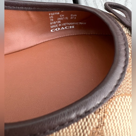 Coach Size 7B Brown Monogram Flats Women’s Shoes *Excellent Condition* - Picture 2 of 6
